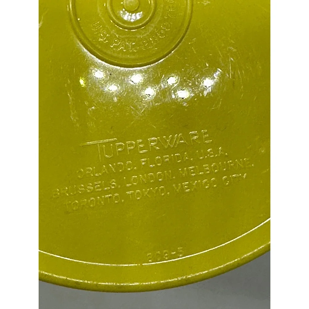 VTG Tupperware Canister Yellow Sunburst Seal Starburst Retro Kitchen Storage